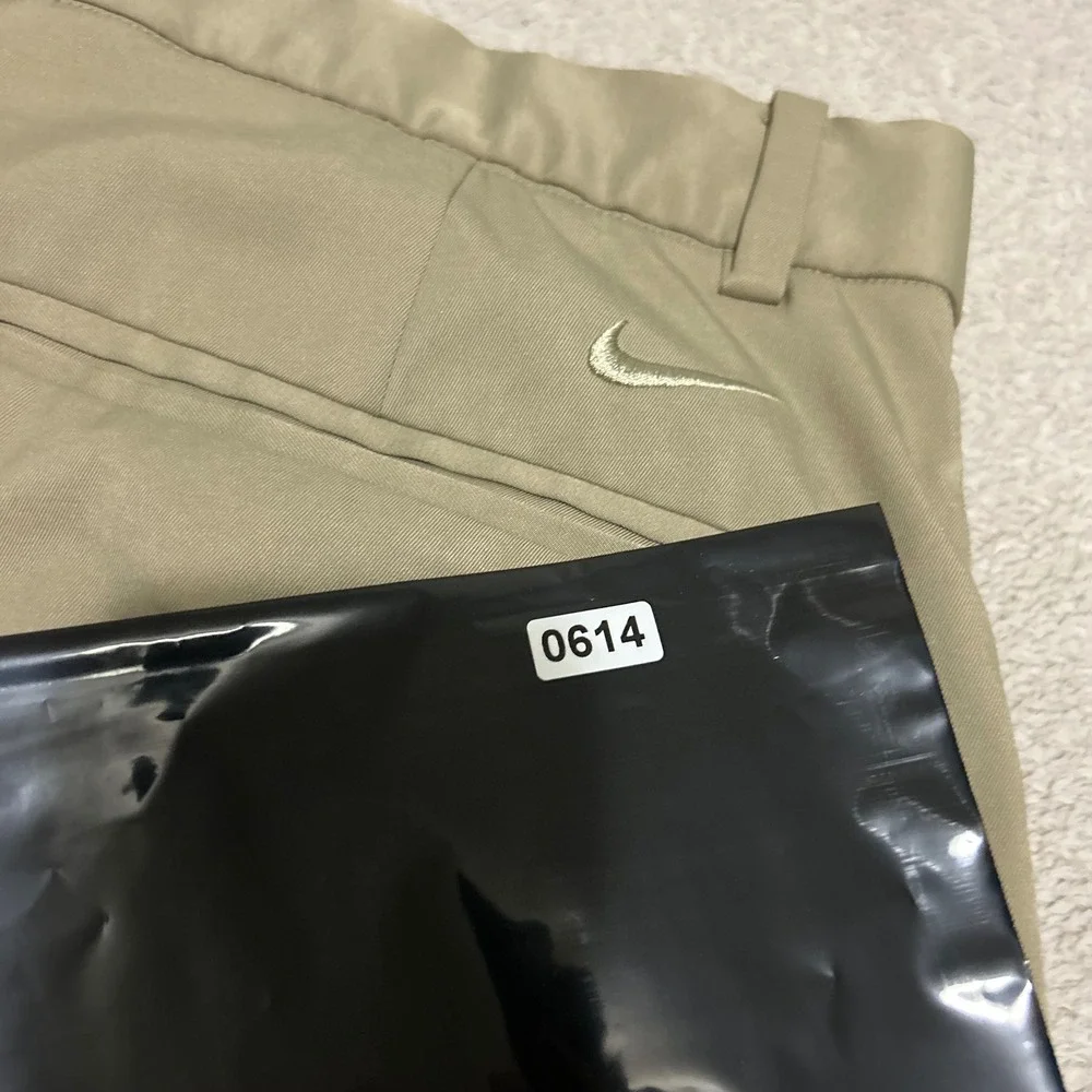 Nike Performance Golf Pants Mens 34 32 Khaki‎ Flat Front Straight Leg Athletic